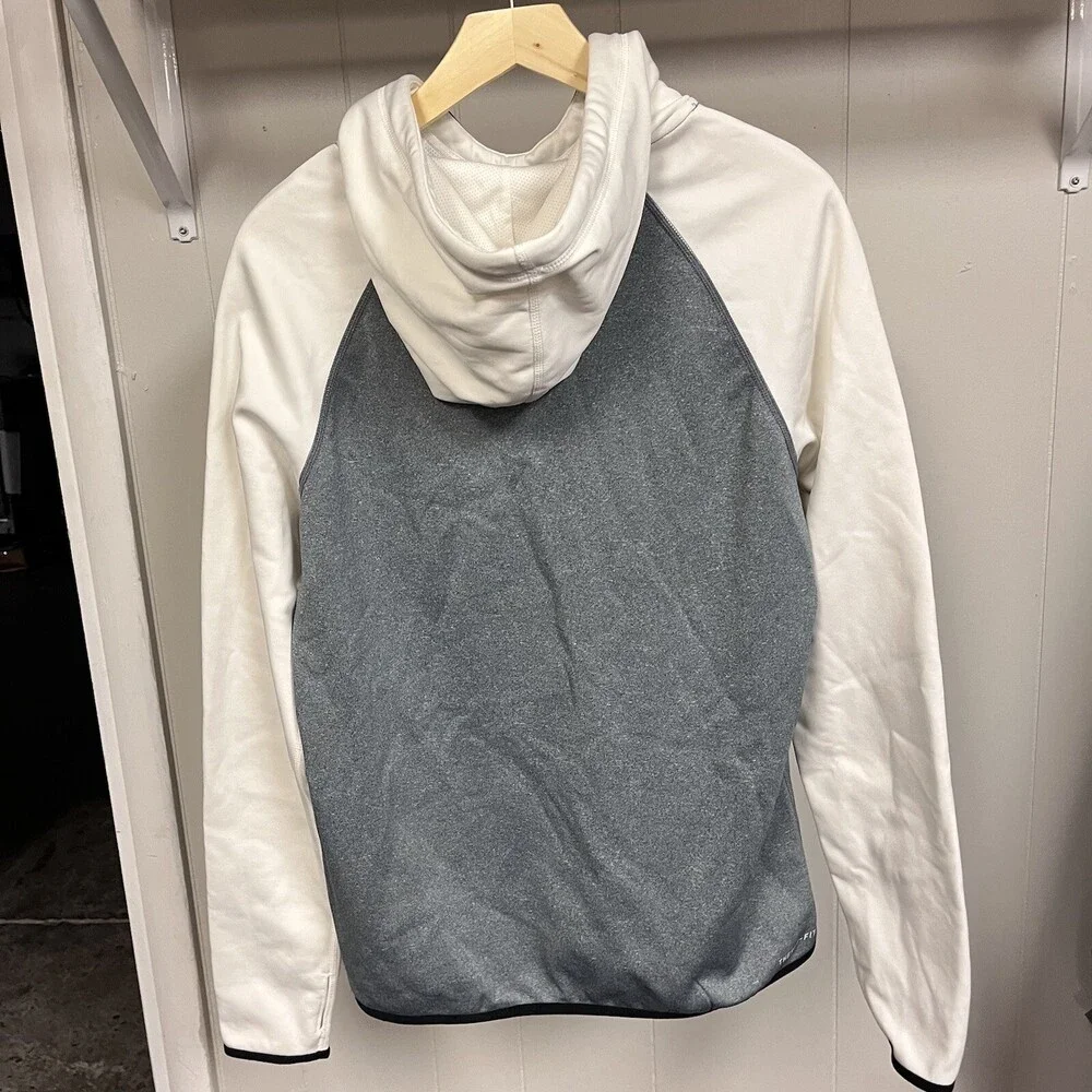 Nike therma fit